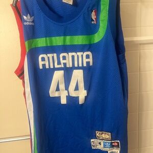 Pete Maravich Atlanta hawks jersey